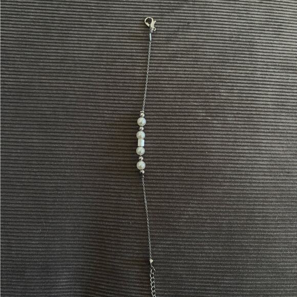 Jewelry - Classic Pearl and Silver Bead Bracelet - White Pearls